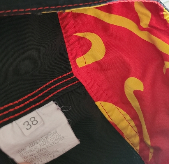 Quiksilver Men's Black Board Shorts Sz.38 unlined - Picture 4 of 8